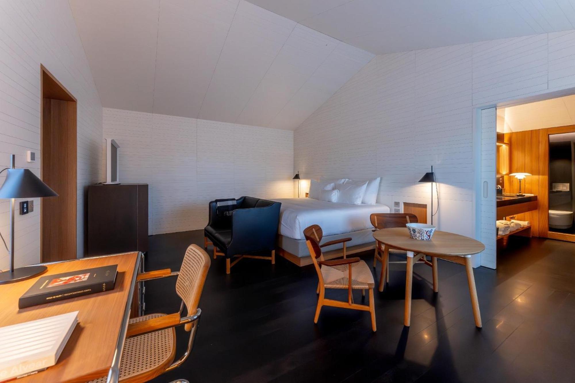 Hotel Atrio Caces Zewnętrze zdjęcie