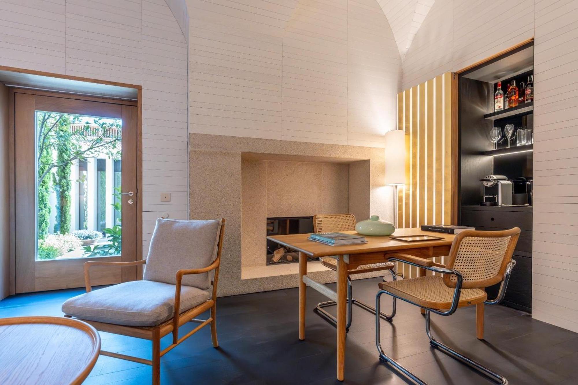 Hotel Atrio Caces Zewnętrze zdjęcie