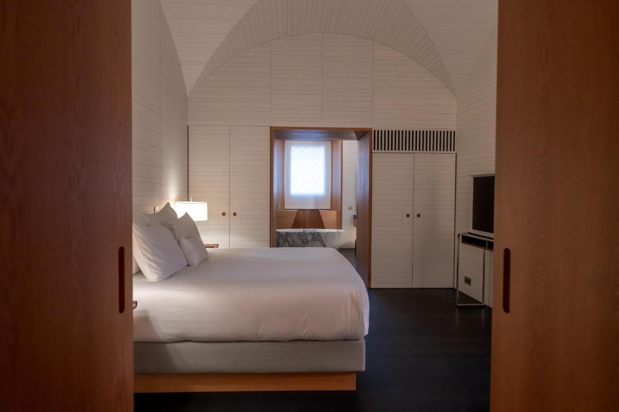 Hotel Atrio Caces Zewnętrze zdjęcie