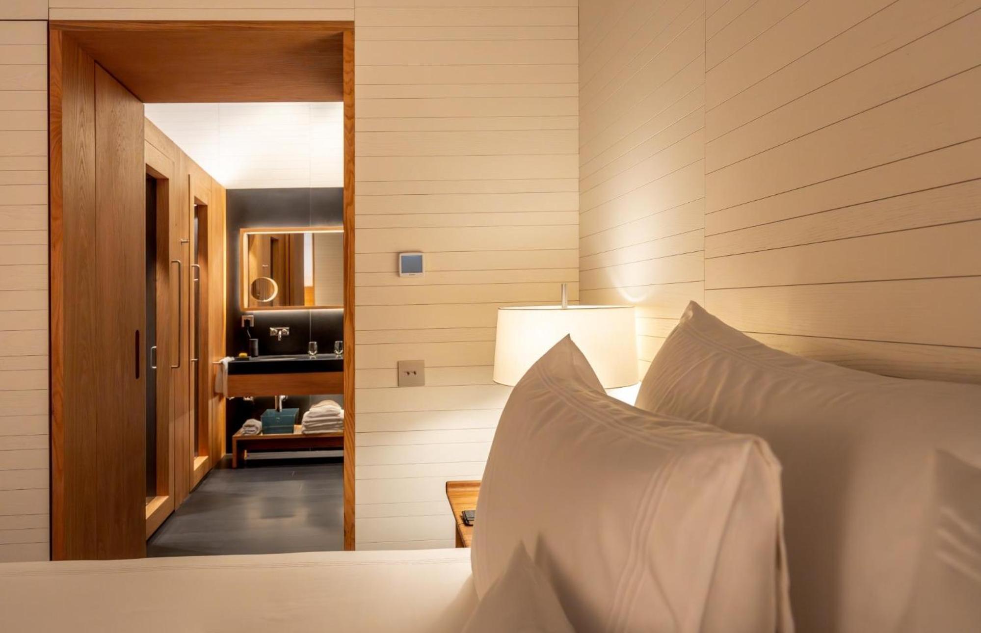 Hotel Atrio Caces Zewnętrze zdjęcie