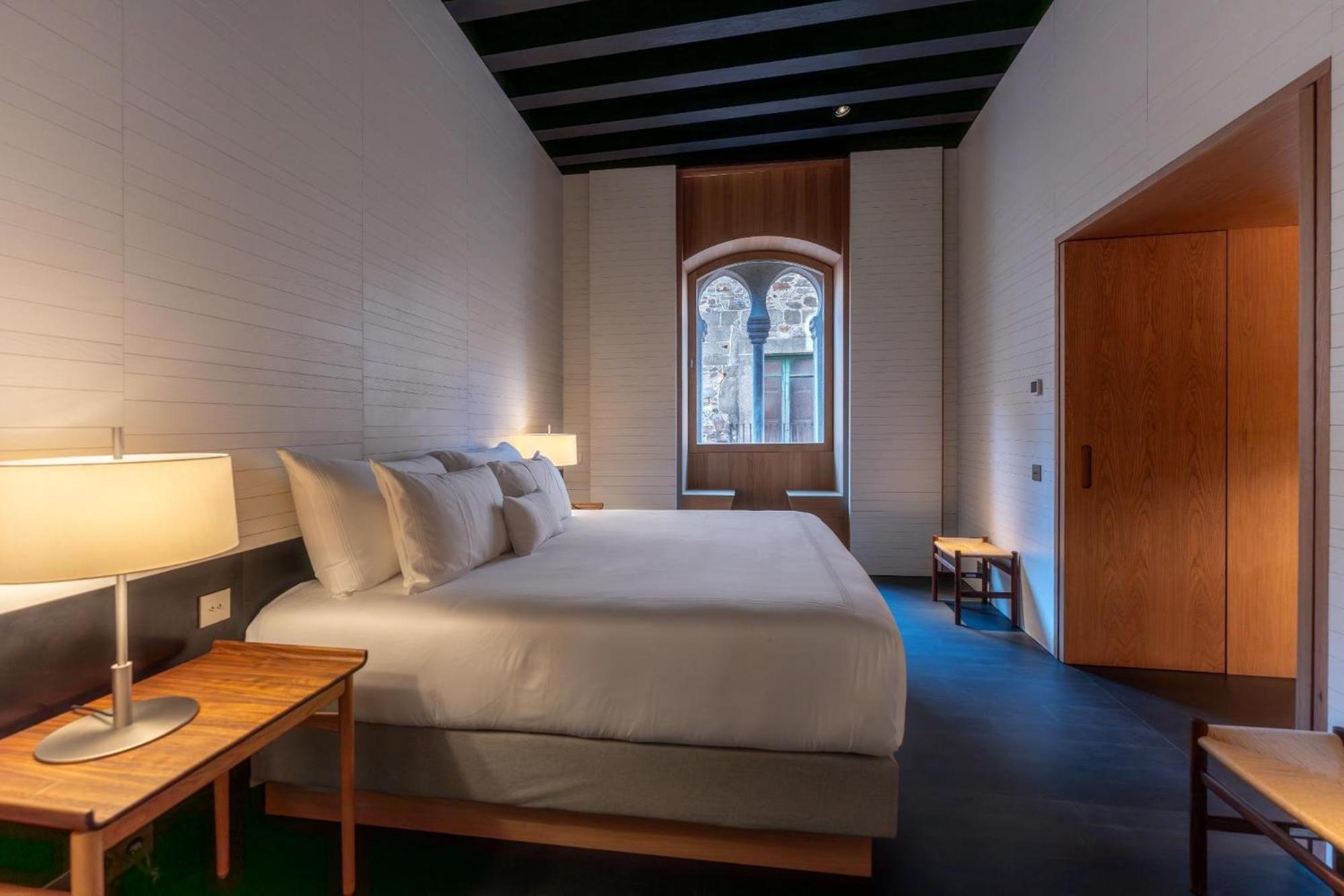 Hotel Atrio Caces Zewnętrze zdjęcie